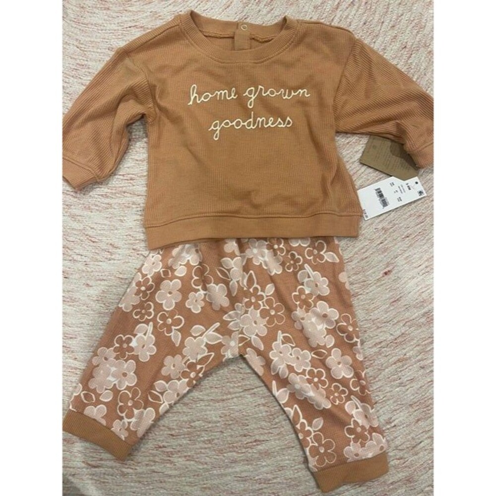 HTF- NWT Grayson "Home Grown Goodness"